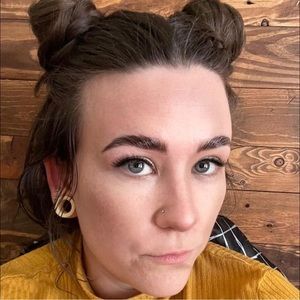 Meet your Posher, Bethany